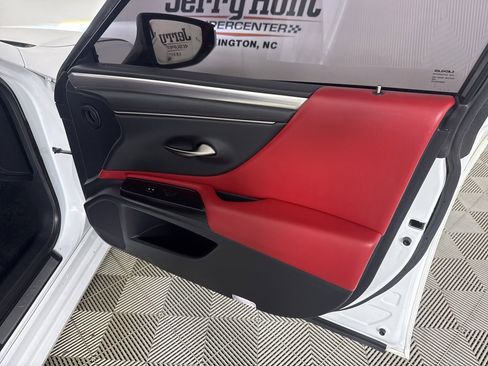 Used 2019 Lexus ES 350 F Sport image 27