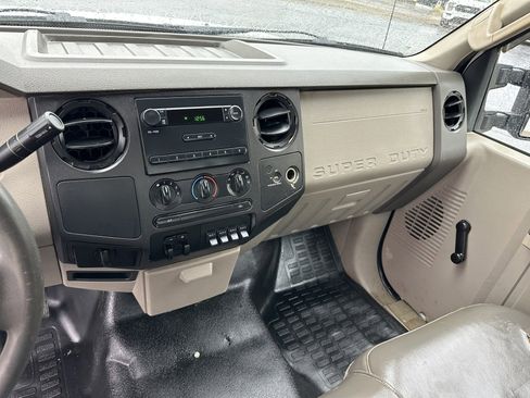 Used 2010 Ford F350 XL image 10