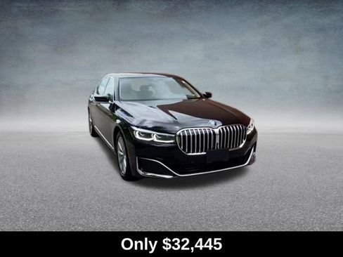Used 2020 BMW 740i xDrive w/ Cold Weather Package image 4