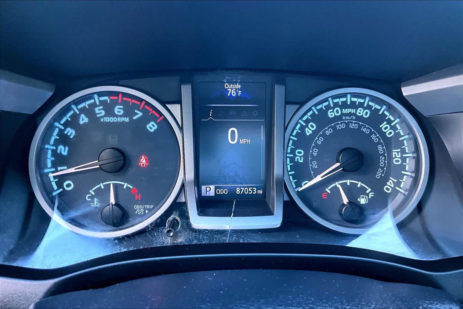 Certified 2016 Toyota Tacoma SR5 AWD/4WD image 24
