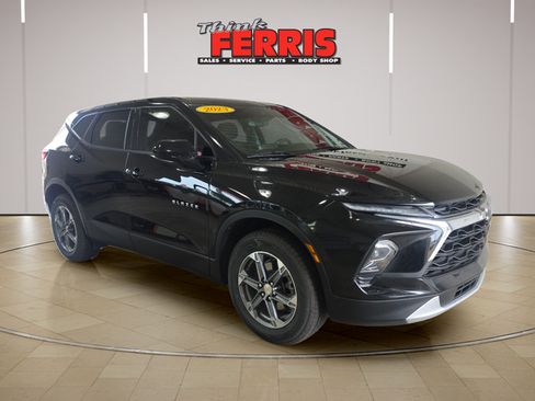 Used 2023 Chevrolet Blazer LT w/ LPO, Floor Liner Package AWD/4WD image 3