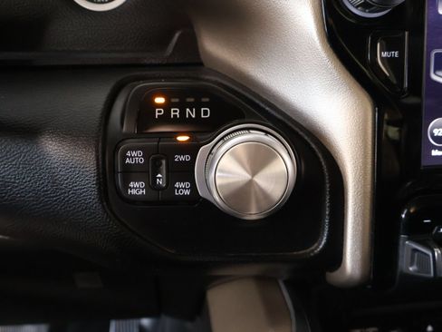 Used 2019 RAM 1500 Laramie AWD/4WD image 8
