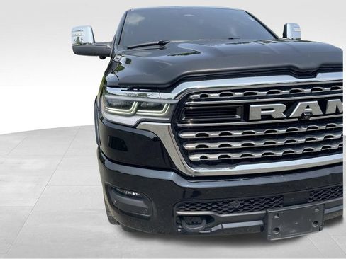 Used 2025 RAM 1500 Limited AWD/4WD image 21