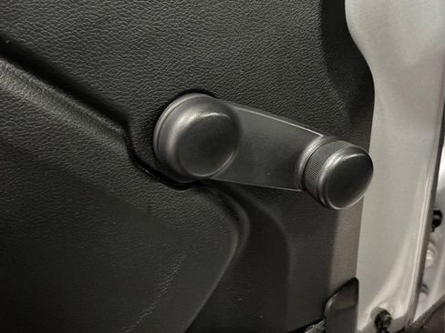 Used 2022 Jeep Wrangler Unlimited Sport image 30