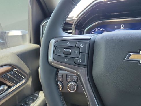Used 2024 Chevrolet Silverado 2500 High Country w/ High Country Premium Package AWD/4WD image 23
