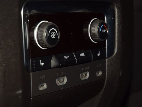 Used 2023 Chevrolet Tahoe Premier image 38