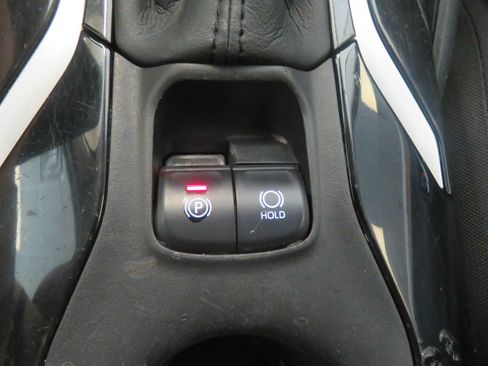 Used 2021 Toyota Corolla LE FWD image 42