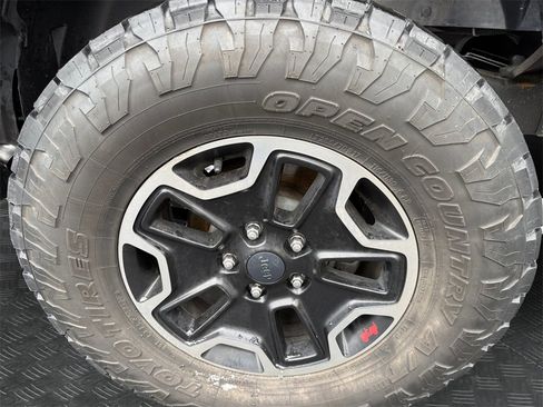 Used 2017 Jeep Wrangler Unlimited Rubicon image 20