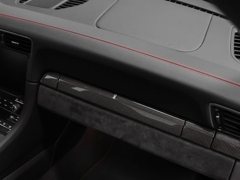 Certified 2018 Porsche 911 GT3 RWD image 36