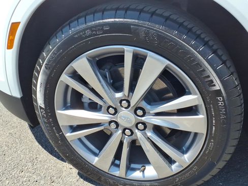 Certified 2024 Cadillac XT5 Premium Luxury AWD/4WD image 9