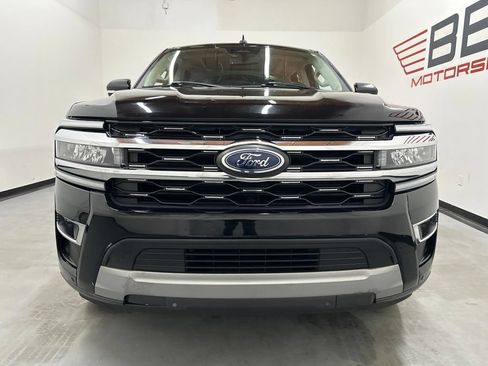 Used 2024 Ford Expedition Max Limited AWD/4WD image 4