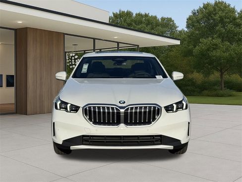 New 2026 BMW 530i image 4