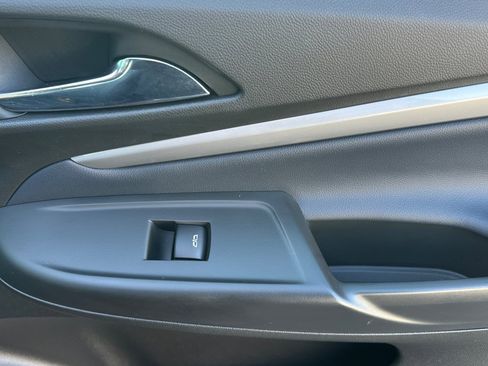 Used 2023 Chevrolet Bolt EUV LT w/ Convenience Package image 21