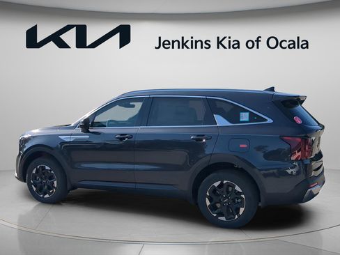New 2026 Kia Sorento S image 5