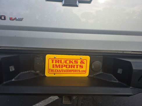 Used 2019 Chevrolet Colorado LT w/ Redline Special Edition image 17