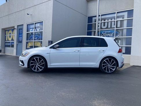 Used 2019 Volkswagen Golf 4-Door AWD/4WD image 4
