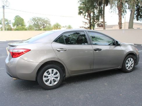 Used 2016 Toyota Corolla LE FWD image 14
