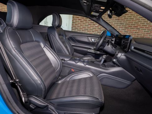 Used 2024 Ford Mustang Premium image 28