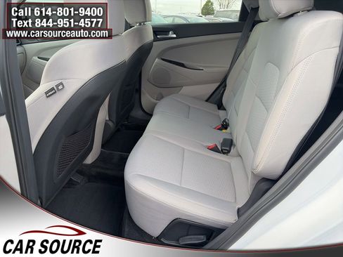 Used 2021 Hyundai Tucson SE w/ Cargo Package image 22