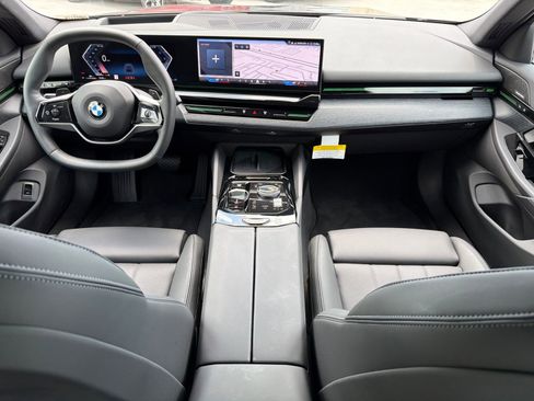 Used 2026 BMW 530i w/ Premium Package RWD image 6
