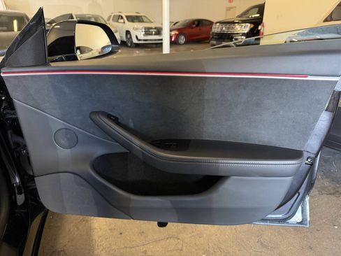Used 2024 Tesla Model 3 Performance AWD/4WD image 31