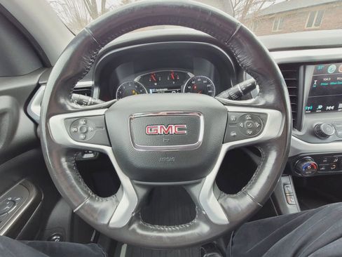 Used 2019 GMC Acadia SLT w/ LPO, Floor Liner Package image 17