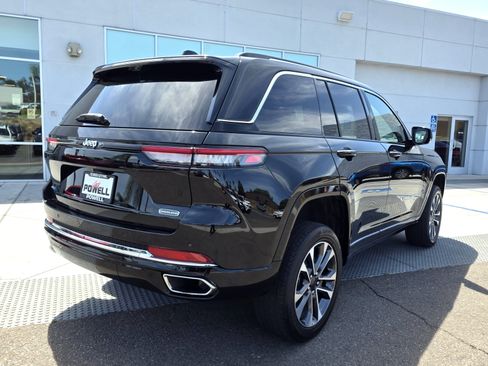 Certified 2023 Jeep Grand Cherokee Overland w/ Luxury Tech Group IV AWD/4WD image 5