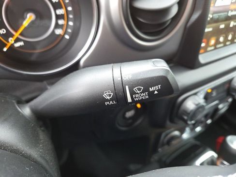 Used 2021 Jeep Wrangler Sport S image 44