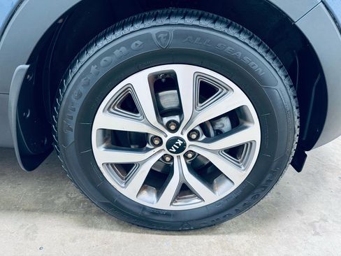 Used 2014 Kia Sportage LX image 11