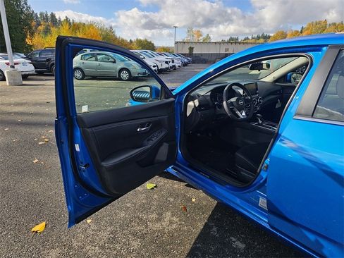 New 2025 Nissan Sentra SV w/ All-Weather Package image 17