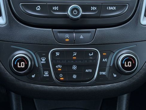 Used 2023 Chevrolet Malibu LT FWD image 19