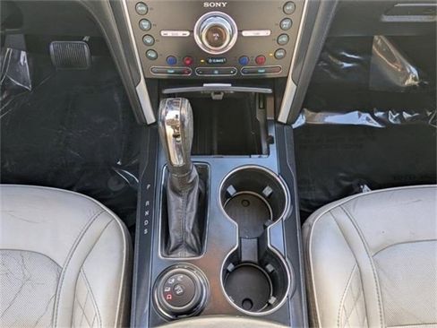 Used 2017 Ford Explorer Platinum image 22