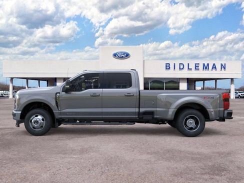 New 2026 Ford F350 XLT w/ XLT Premium Package AWD/4WD image 3