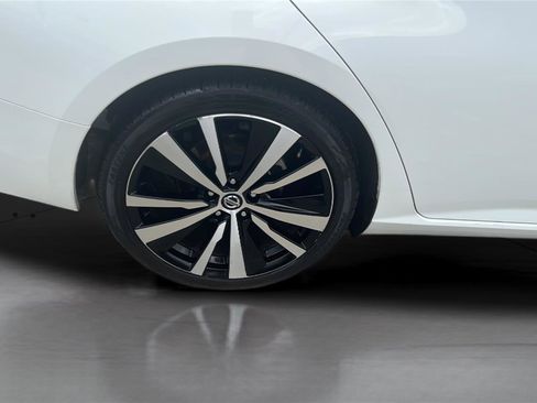 Used 2022 Nissan Altima 2.5 SR FWD image 20