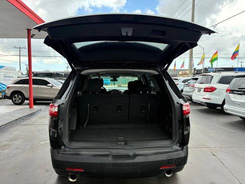 Used 2021 Chevrolet Traverse LT FWD image 8