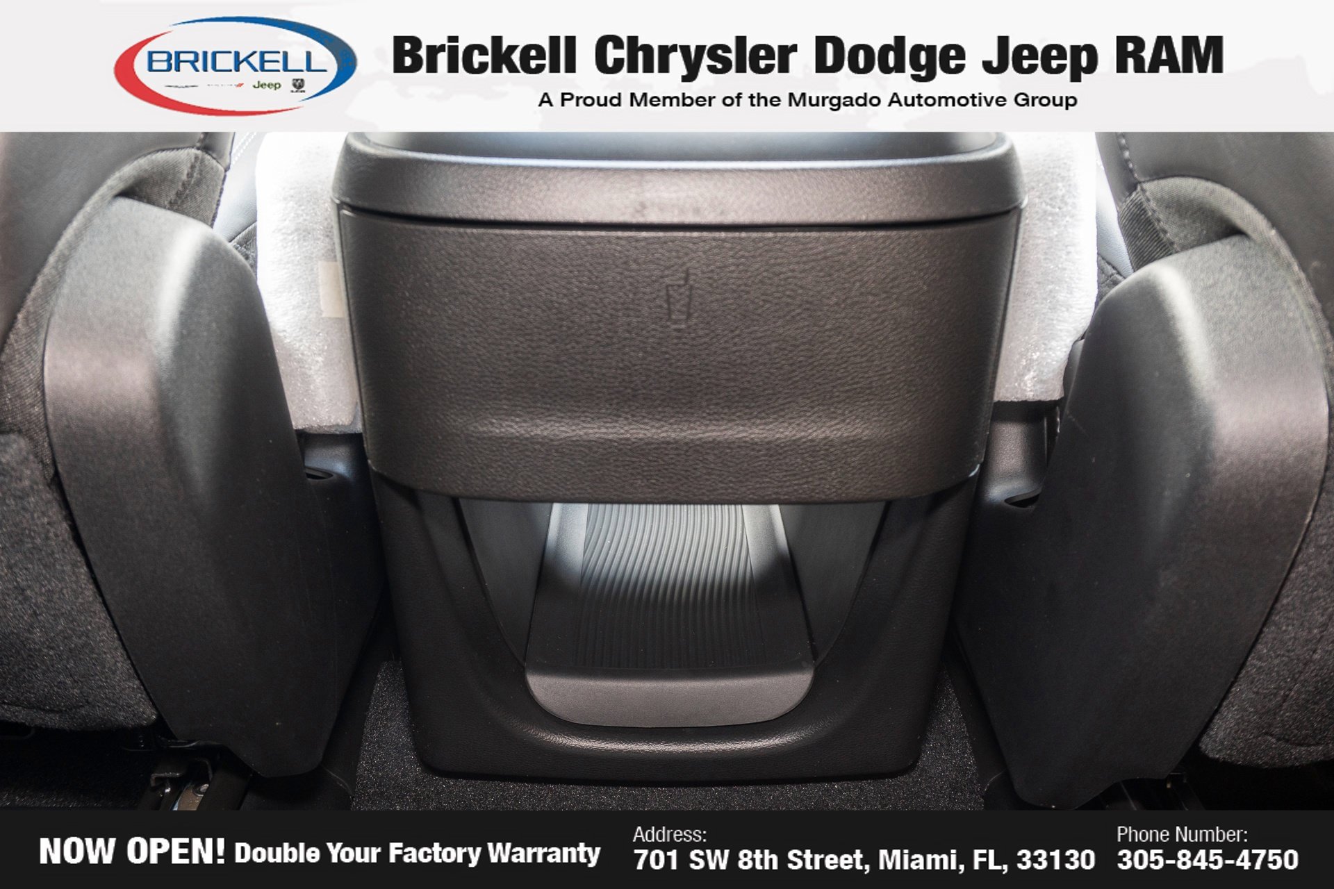 New 2027 Chrysler Pacifica Select FWD image 20