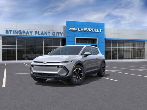 New 2026 Chevrolet Equinox EV LT image 8