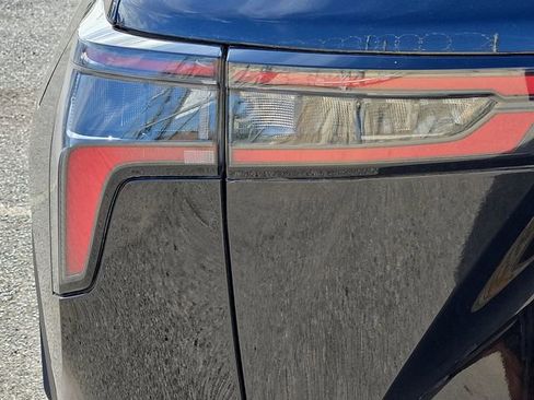 Used 2026 Chevrolet Equinox RS image 9