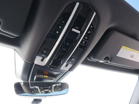 Used 2019 Porsche Cayenne S image 59