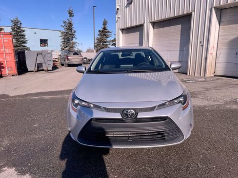 Used 2024 Toyota Corolla LE FWD image 29
