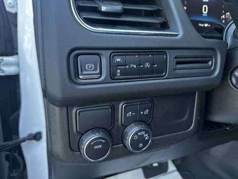 Used 2023 Chevrolet Suburban Premier RWD image 14
