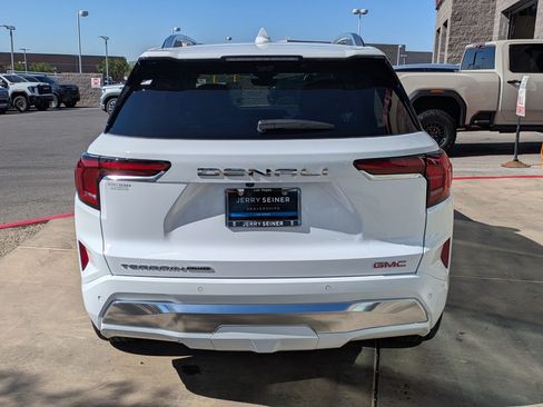 Certified 2026 GMC Terrain Denali AWD/4WD image 5