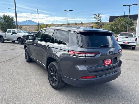 Certified 2024 Jeep Grand Cherokee L Altitude image 7