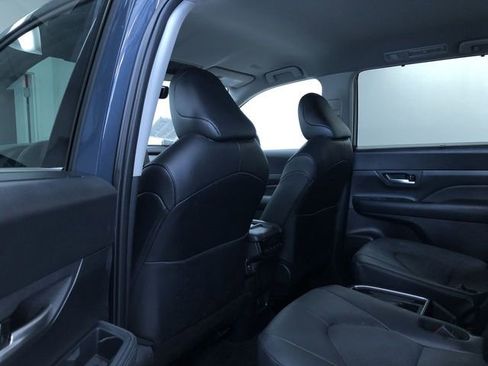 Used 2025 Toyota Grand Highlander XLE image 21