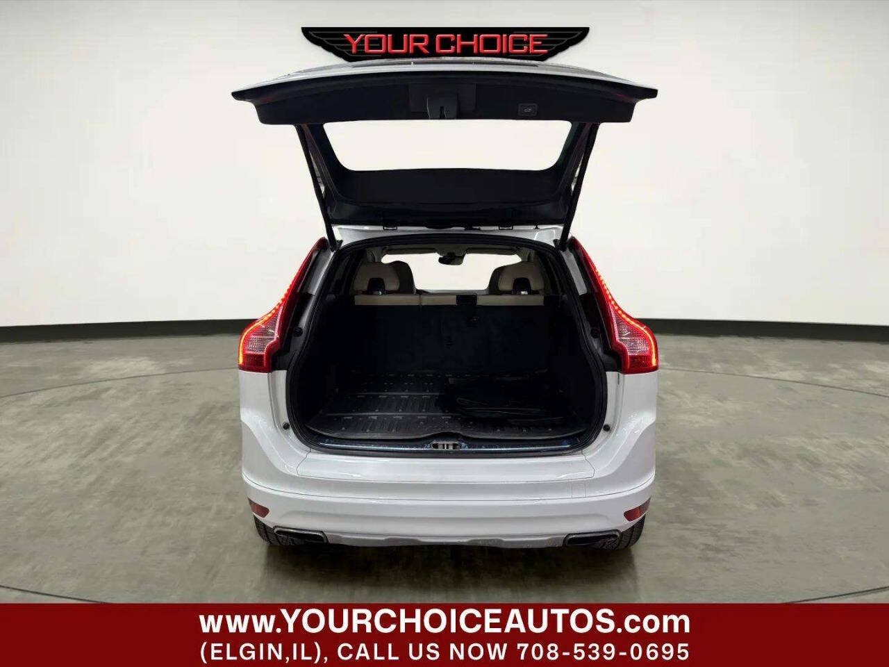 Used 2016 Volvo XC60 T5 Premier w/ Proximity Package FWD image 5