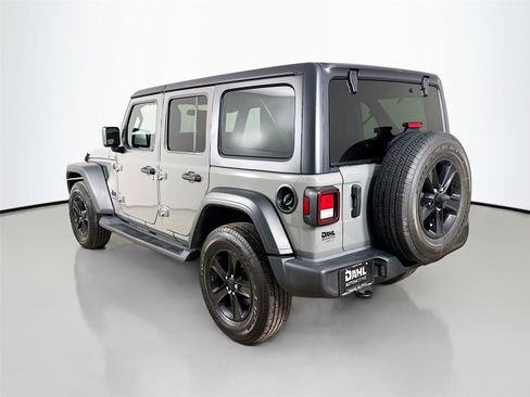 Used 2022 Jeep Wrangler Unlimited Sport image 10