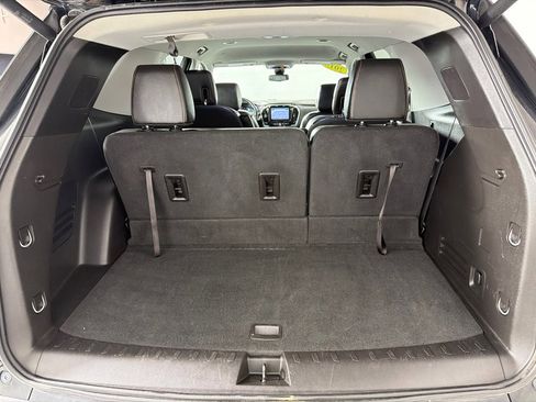 Used 2018 Chevrolet Traverse LT FWD image 23