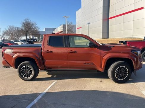 Certified 2025 Toyota Tacoma TRD Sport image 2