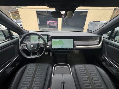 Used 2024 Rivian R1S Launch Edition image 55
