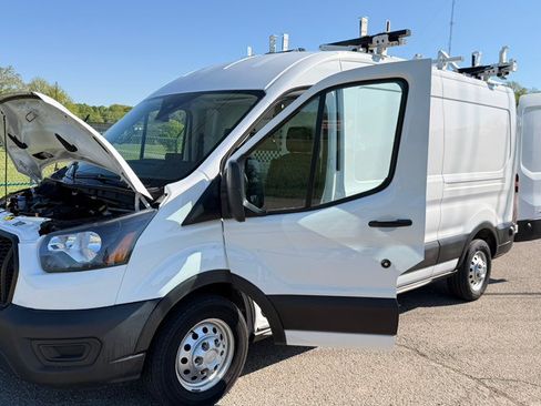 Used 2021 Ford Transit 250 Medium Roof AWD image 26